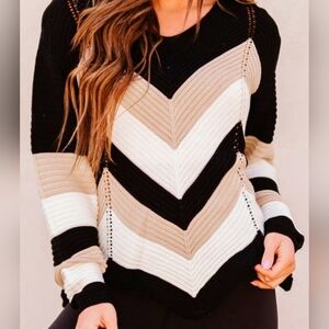 Women's Sweater Black & Tan Large